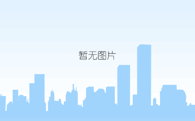 12月12日下午，沈阳浑南农民工维权中心办公室。1400万巨款被拖欠的农民工工资被追回，并当场发放给农民工。现场有几个农民工说，他们听说拖欠近一年的钱被维权中心追回了，当天上午11点就来到维权中心，生怕来晚了排不上号，没法领到工资。家住葫芦岛的李如柱说，进入工地已经一年了，期间只寄回家里5000元，说到这里老李哭泣了起来，不是不想往家里寄钱，只是工资一直都没发，寄回的5000元也是预支的。而且家里就他一个人赚钱。现在终于可以回家了，因为等待已经被拖欠一年的工资，他又在工地多呆了一个月。现在在浑南分局和农民工维权中心的帮助下，终于可以领到工资了。 陆瑶 摄 图片来源：视觉中国 文字来源：东北...